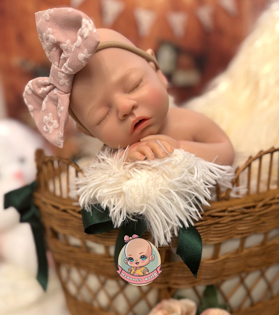 Muñeca Reborn Silicona Royal Niña 45cm / 2,6kg