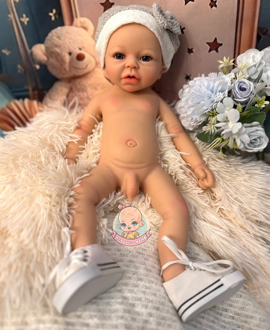 Muñeco Reborn Silicona Anuk Niño 40cm / 1,7kg